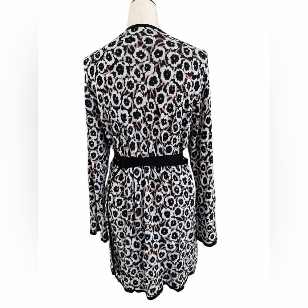 Diane Von Furstenberg x Target Floral Black White wrap Knit Dress - Picture 5 of 9
